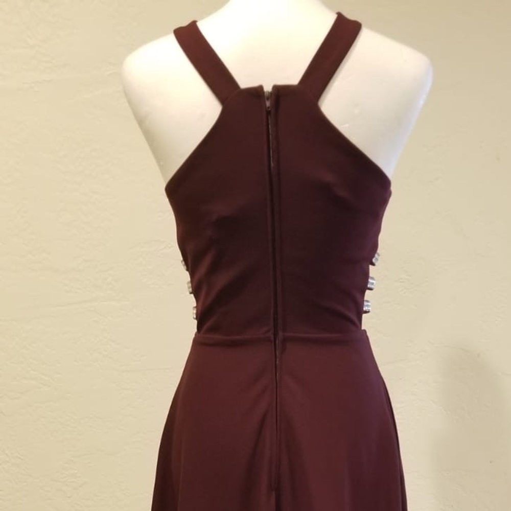 Dress - Picture 6 of 7